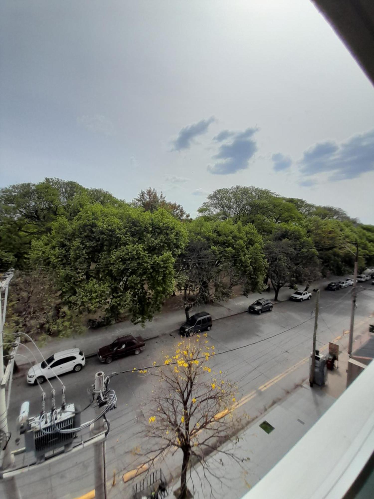 Departamento Centrico Plaza Alvarado Con Cochera Salta Exteriör bild